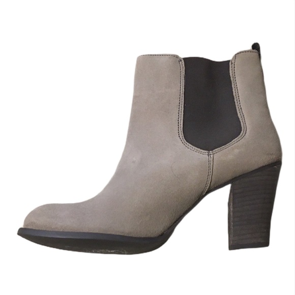 New Steve Madden Gray Taupe Suede Booties Size 9M - Picture 7 of 8